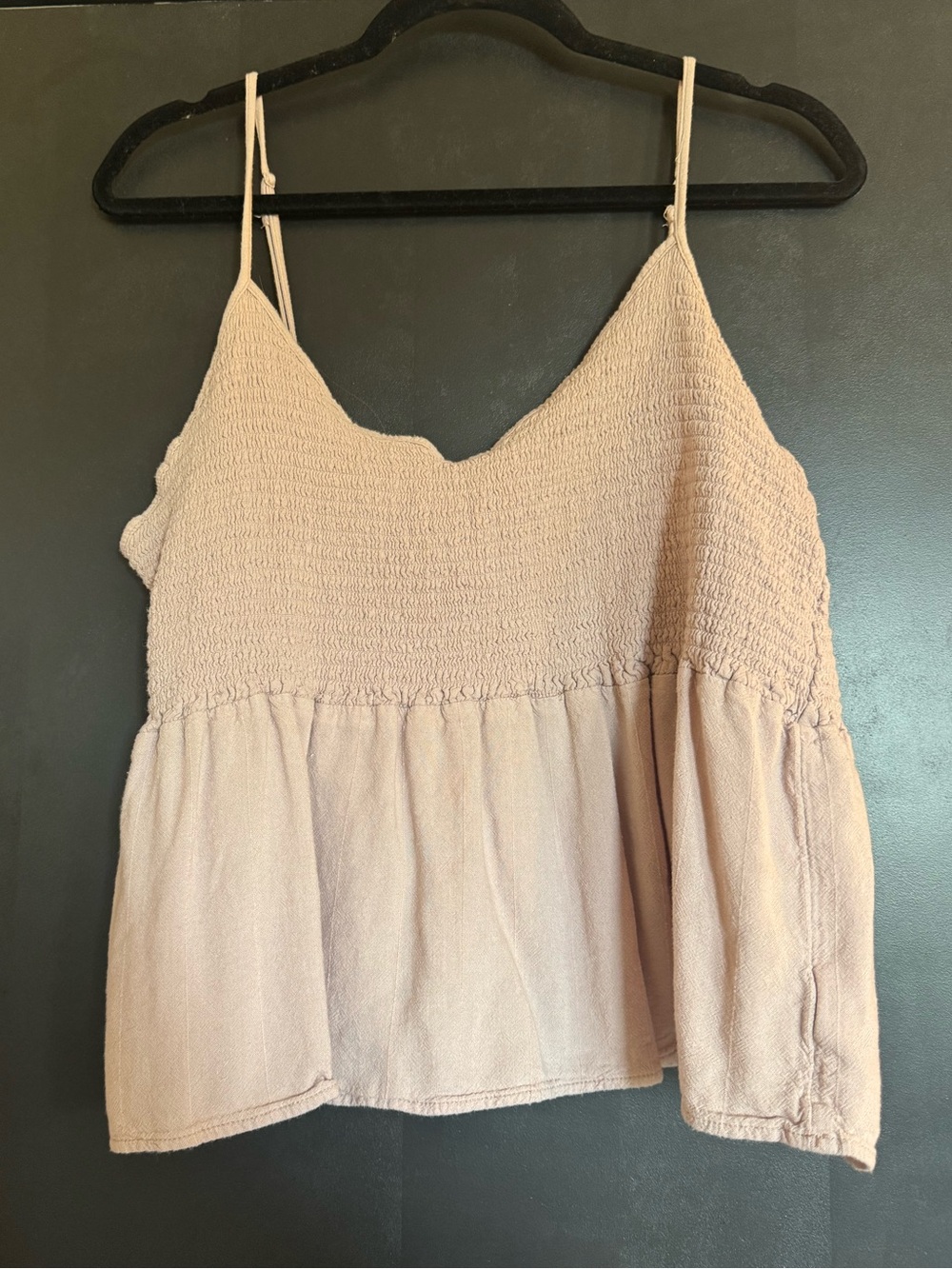 american eagle | pink flowy tank top